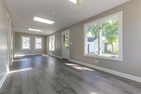 401 South Lake Terrace Mundelein IL 60060