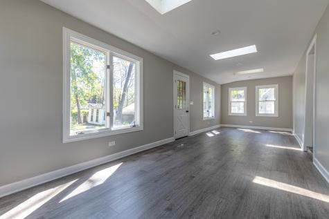 401 South Lake Terrace Mundelein IL 60060