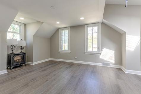 401 South Lake Terrace Mundelein IL 60060
