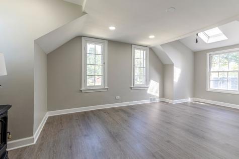 401 South Lake Terrace Mundelein IL 60060