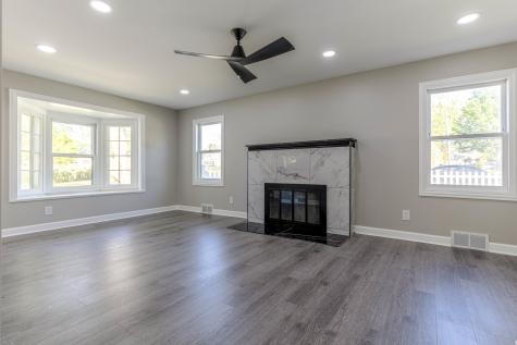 401 South Lake Terrace Mundelein IL 60060