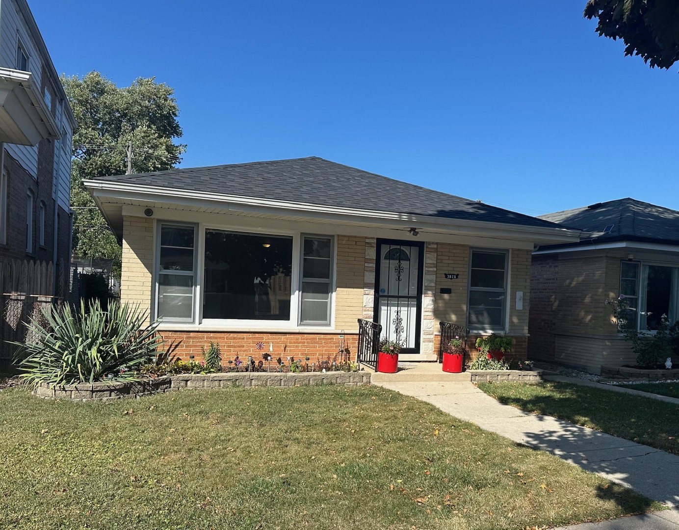 3826 West 83rd Street Chicago IL 60652