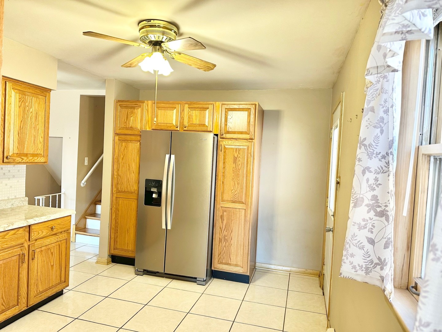 3826 West 83rd Street Chicago IL 60652