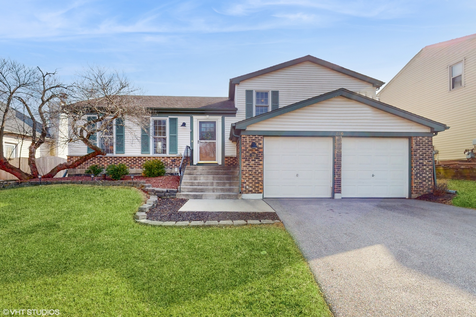 726 Buffalo Circle Carol Stream IL 60188