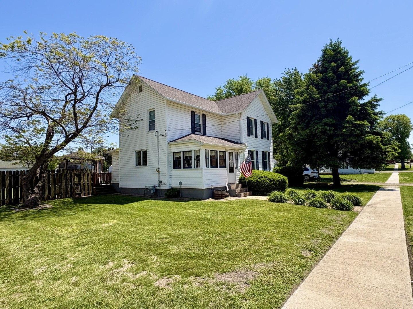 312 South Washington Street Sheffield IL 61361