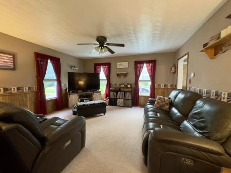 312 South Washington Street Sheffield IL 61361