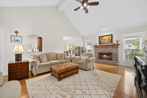 352 Andover Drive Oswego IL 60543