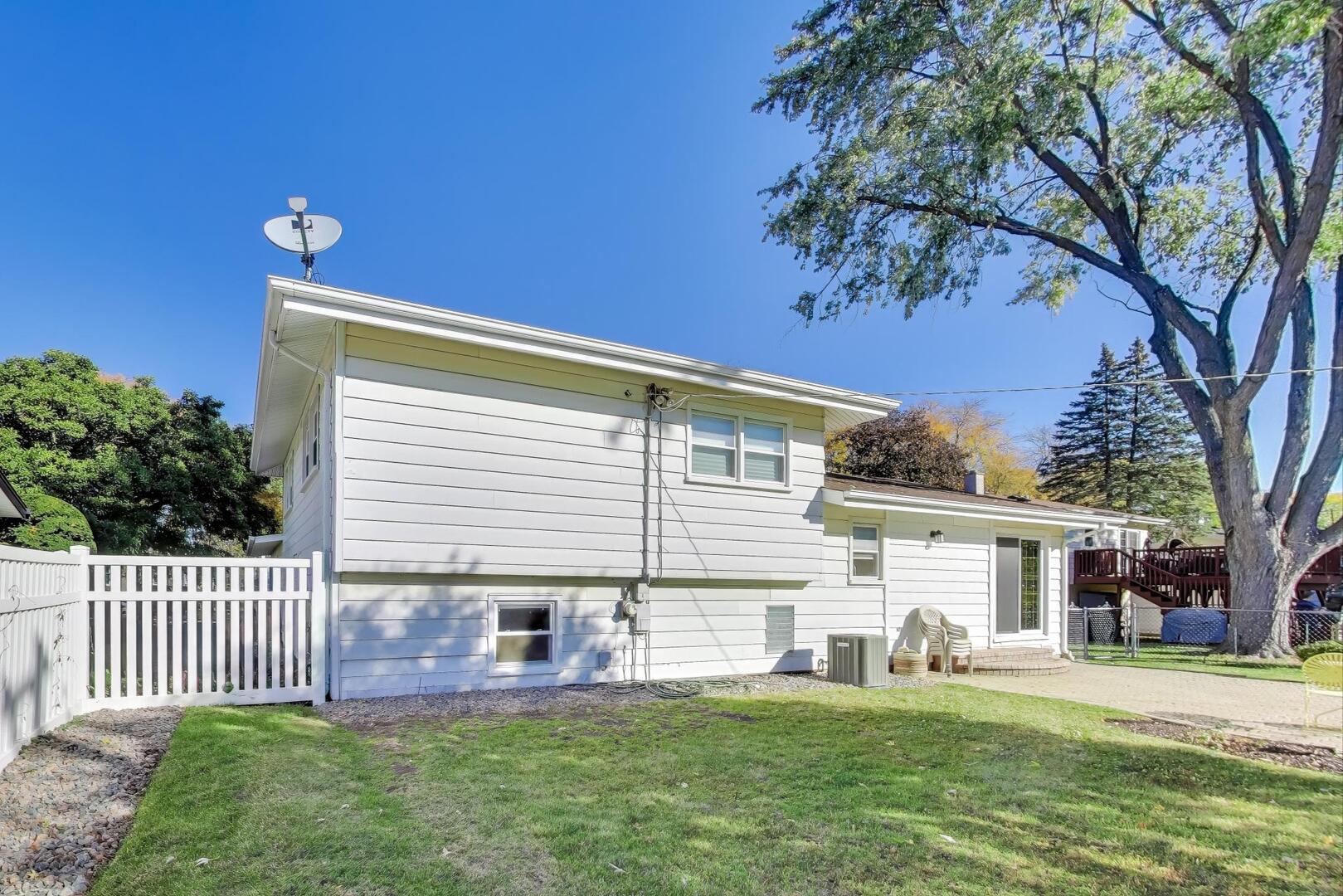 333 West Goebel Drive Lombard IL 60148