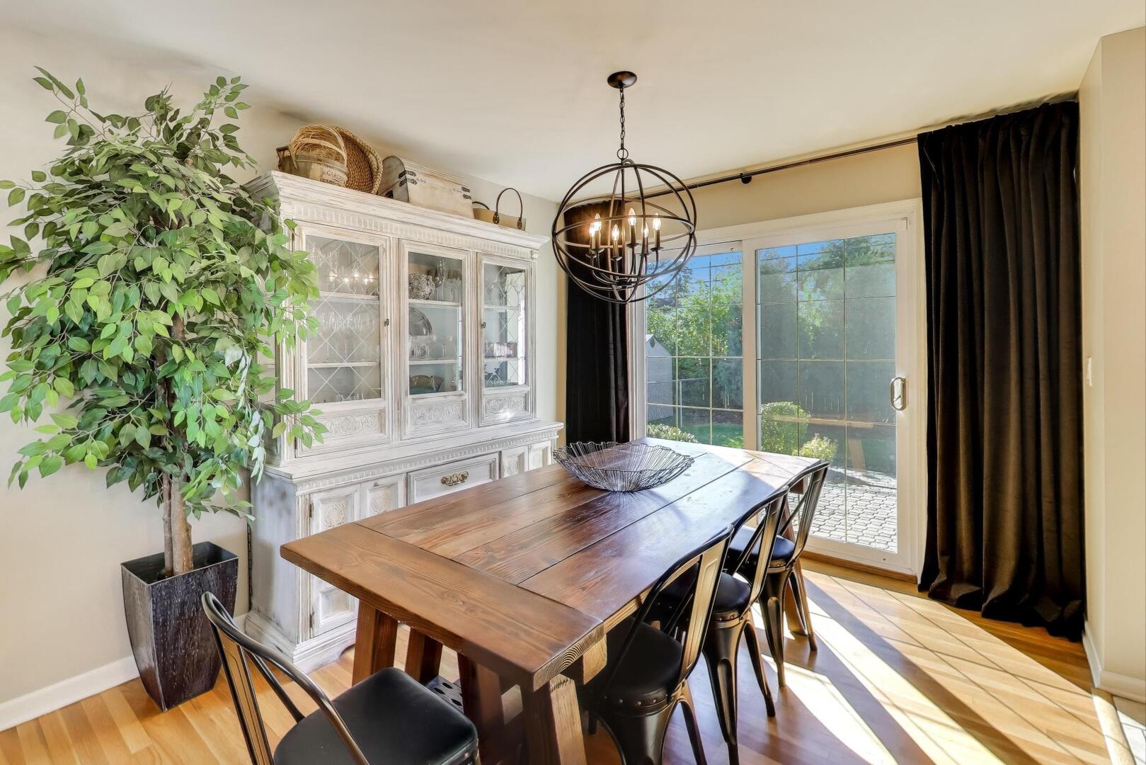 333 West Goebel Drive Lombard IL 60148