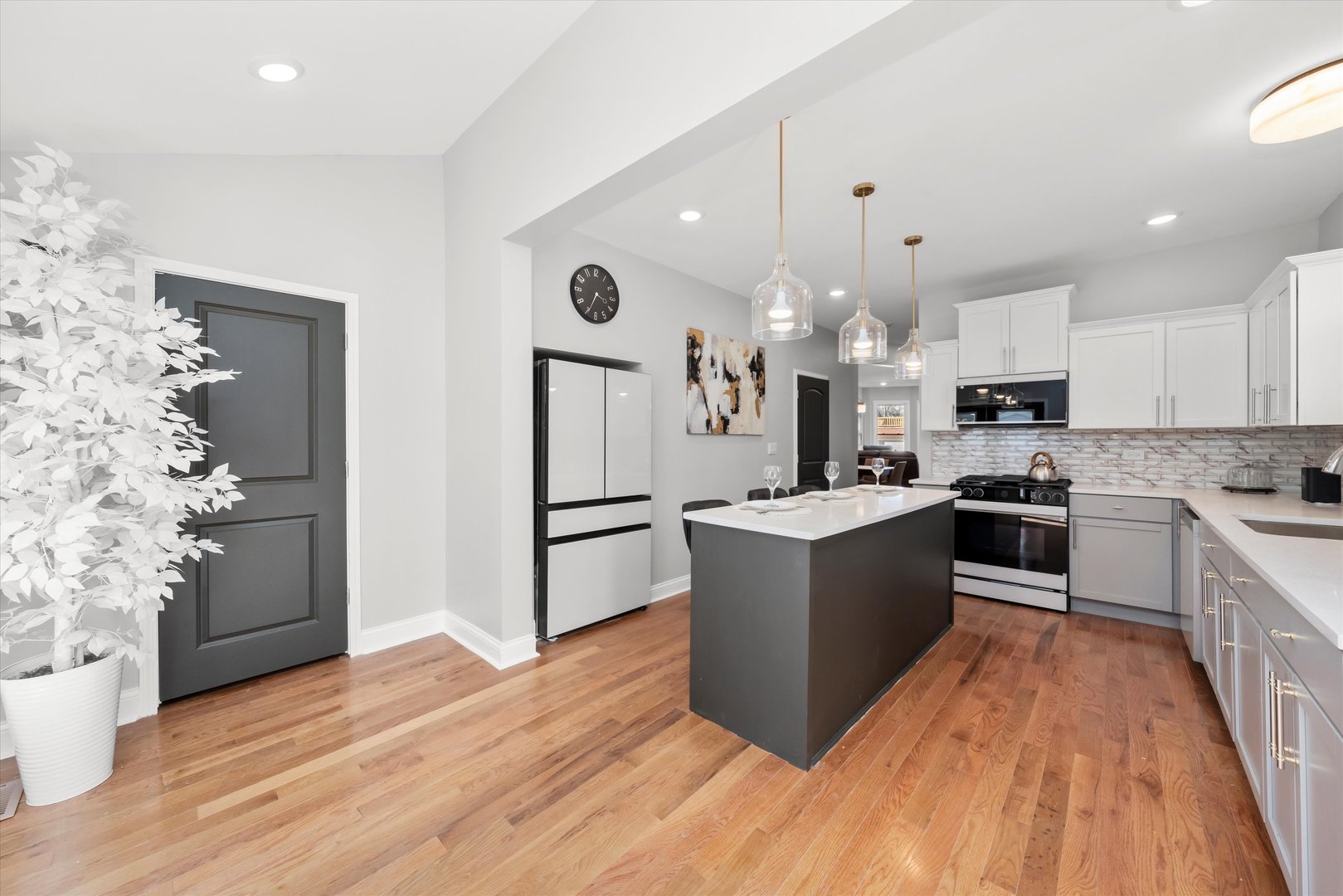10141 South Emerald Avenue Chicago IL 60628