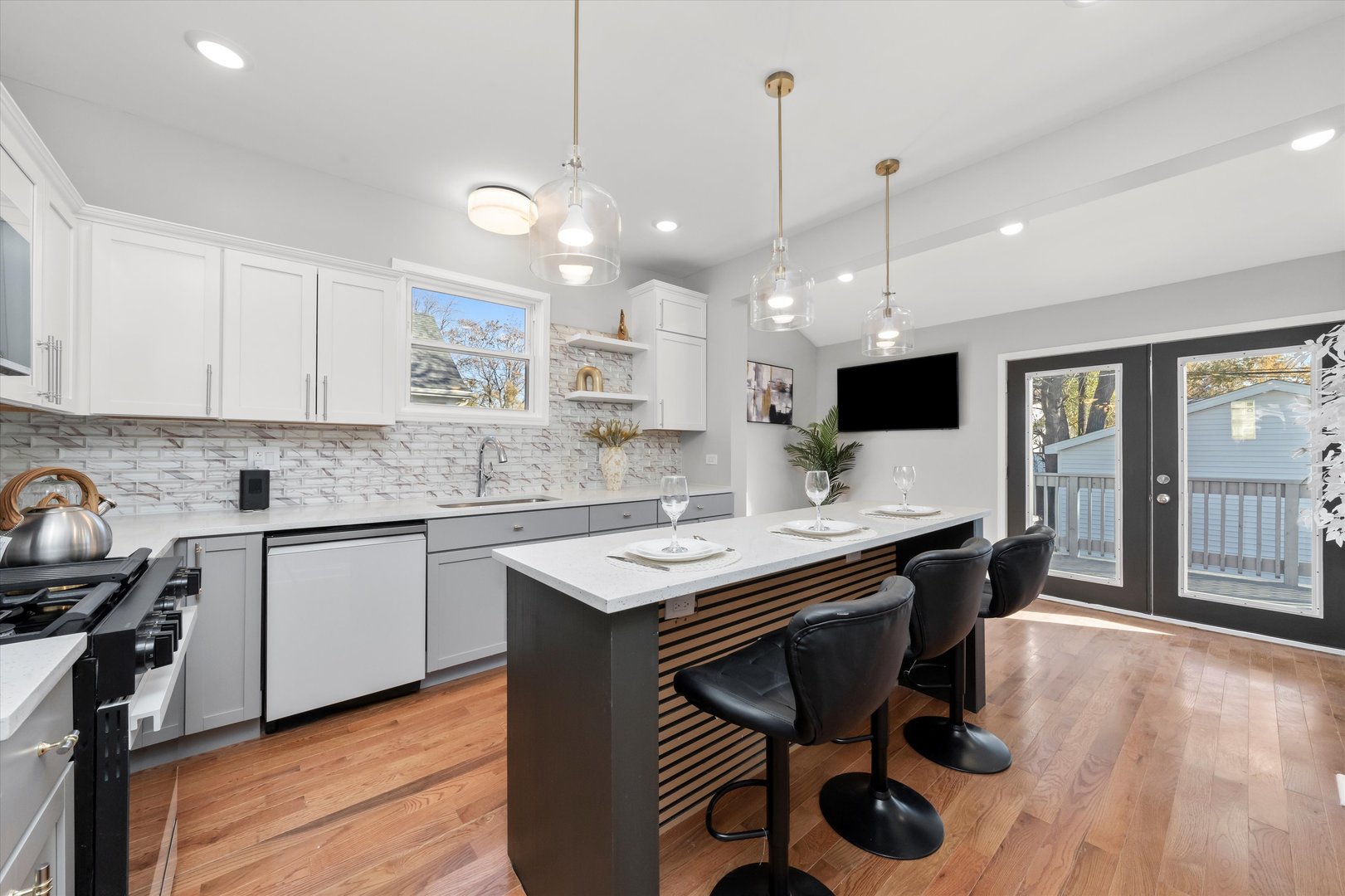 10141 South Emerald Avenue Chicago IL 60628