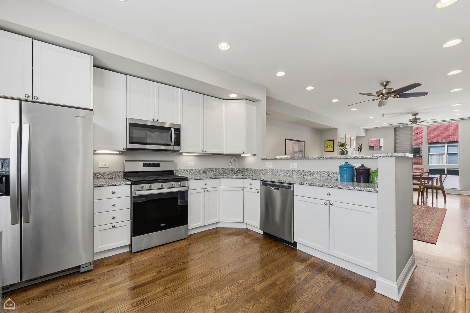 6951 North Western Avenue Chicago IL 60645