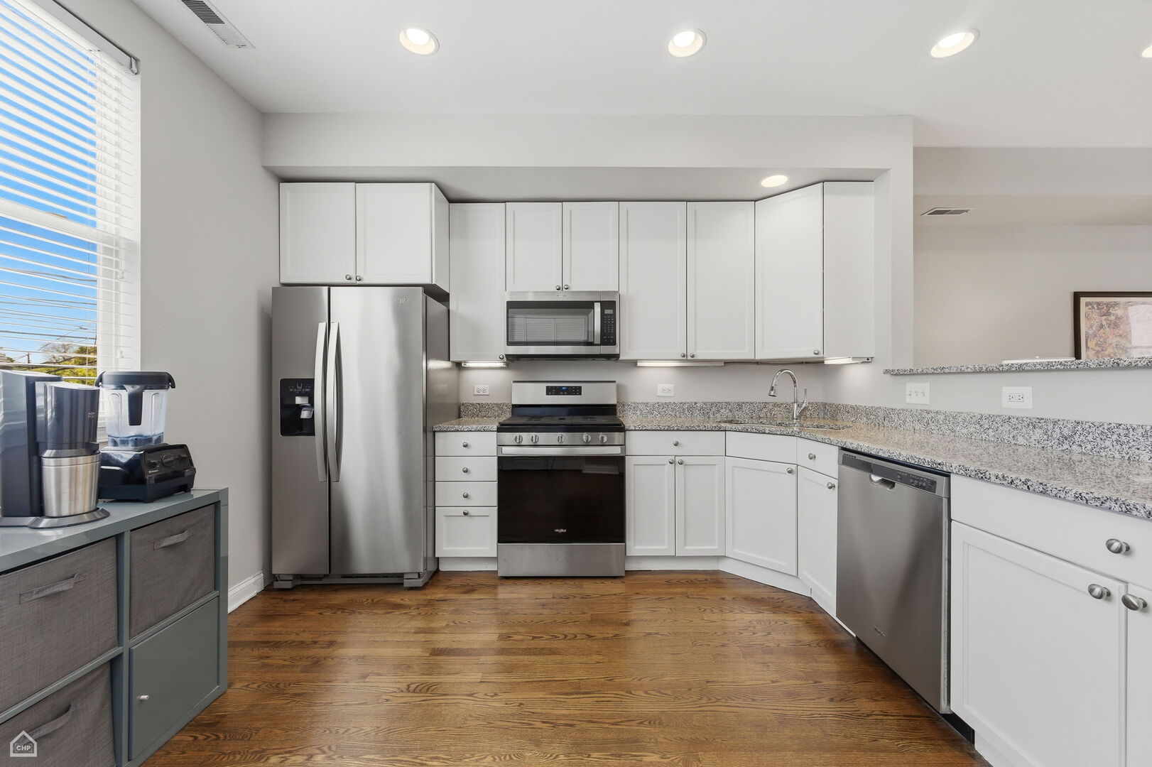 6951 North Western Avenue Chicago IL 60645