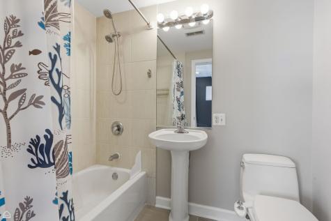 6951 North Western Avenue Chicago IL 60645
