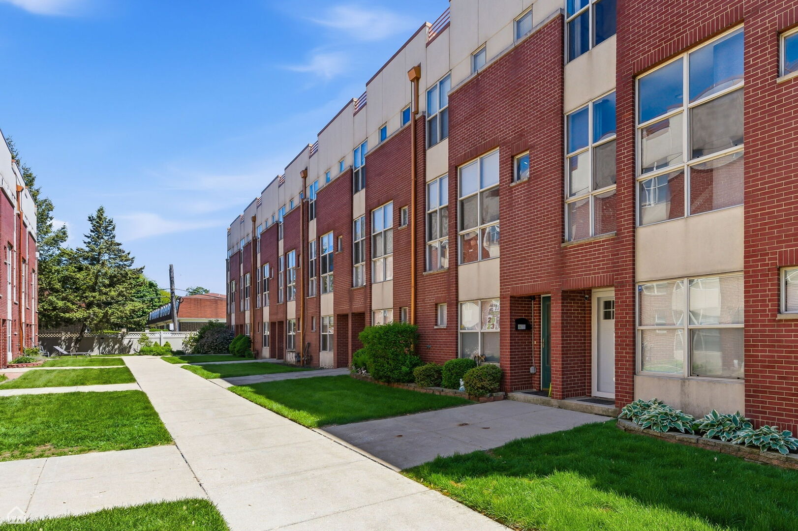 6951 North Western Avenue Chicago IL 60645