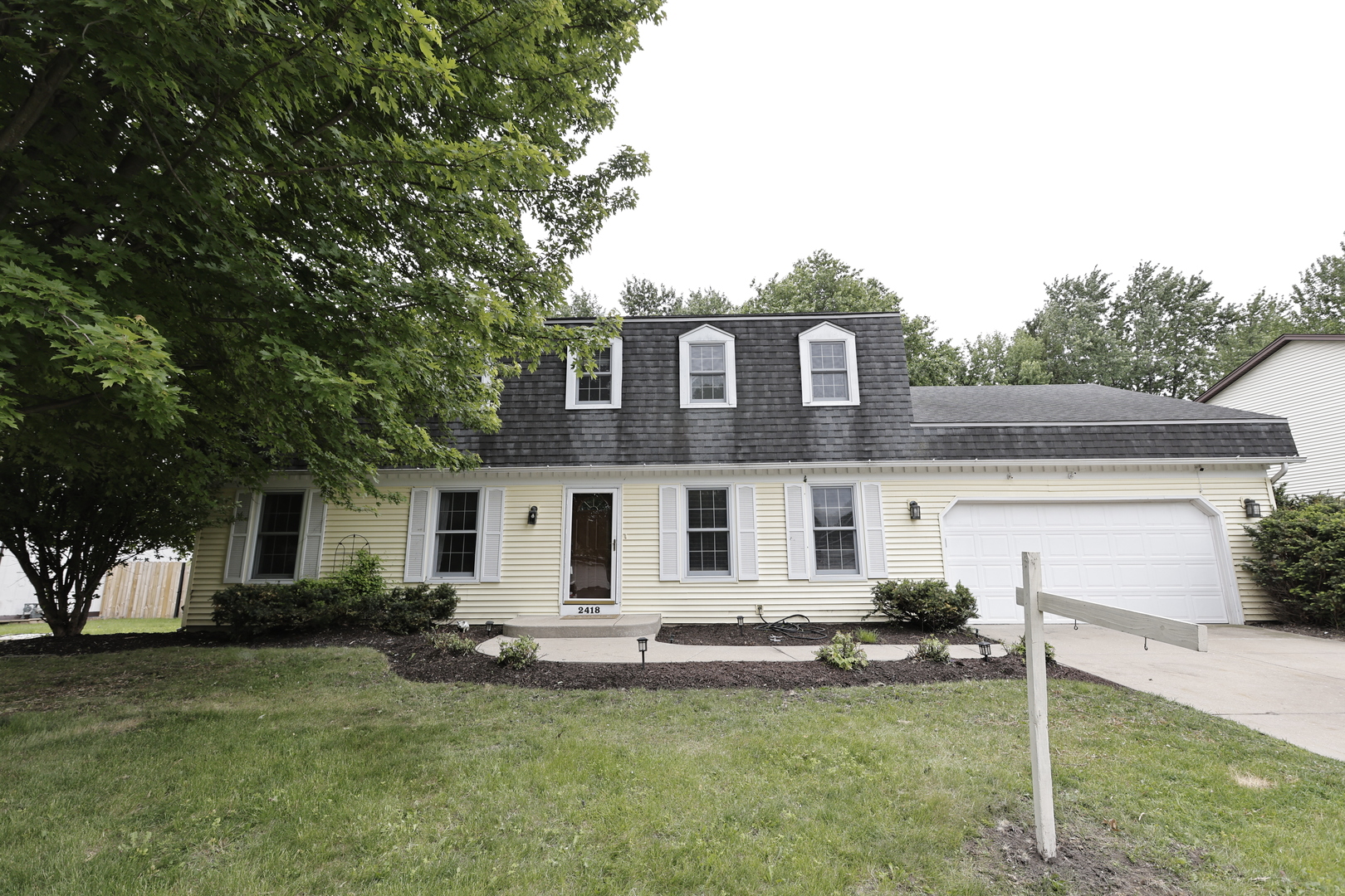 2418 Flambeau Drive Naperville IL 60564