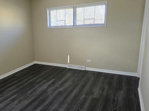 43 Woodcrest Lane Elk Grove Village IL 60007