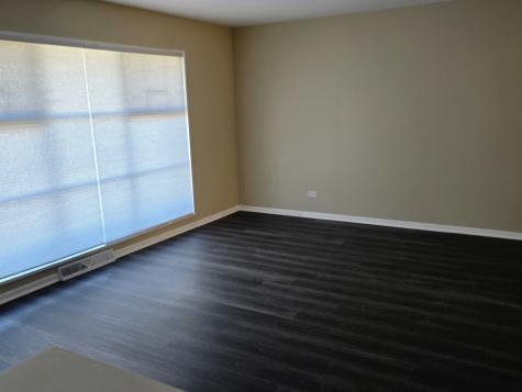43 Woodcrest Lane Elk Grove Village IL 60007