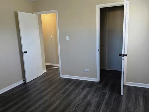 43 Woodcrest Lane Elk Grove Village IL 60007