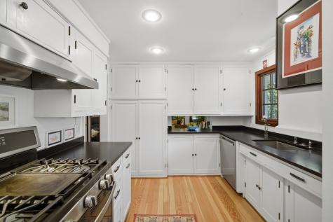 1184 Wade Street Highland Park IL 60035