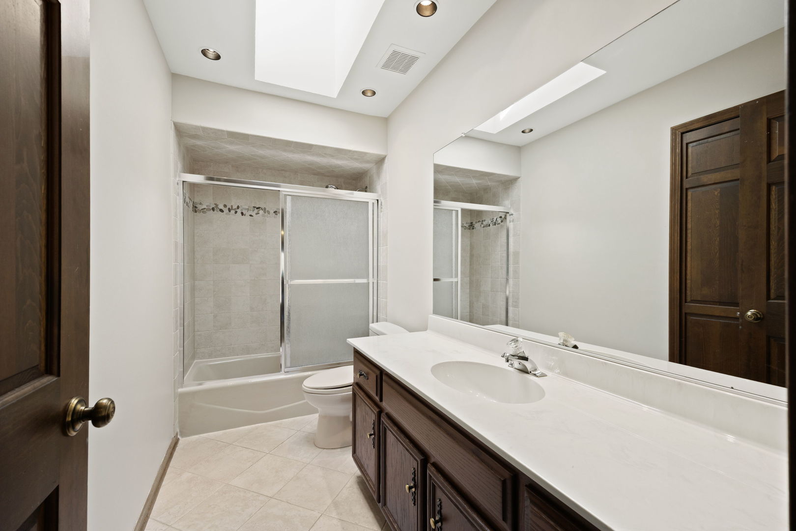 2S534 Danbury Drive Glen Ellyn IL 60137