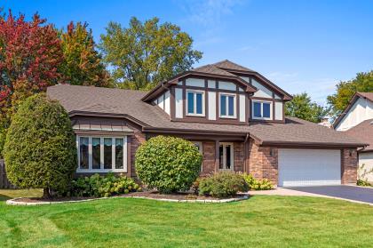 2S534 Danbury Drive Glen Ellyn IL 60137