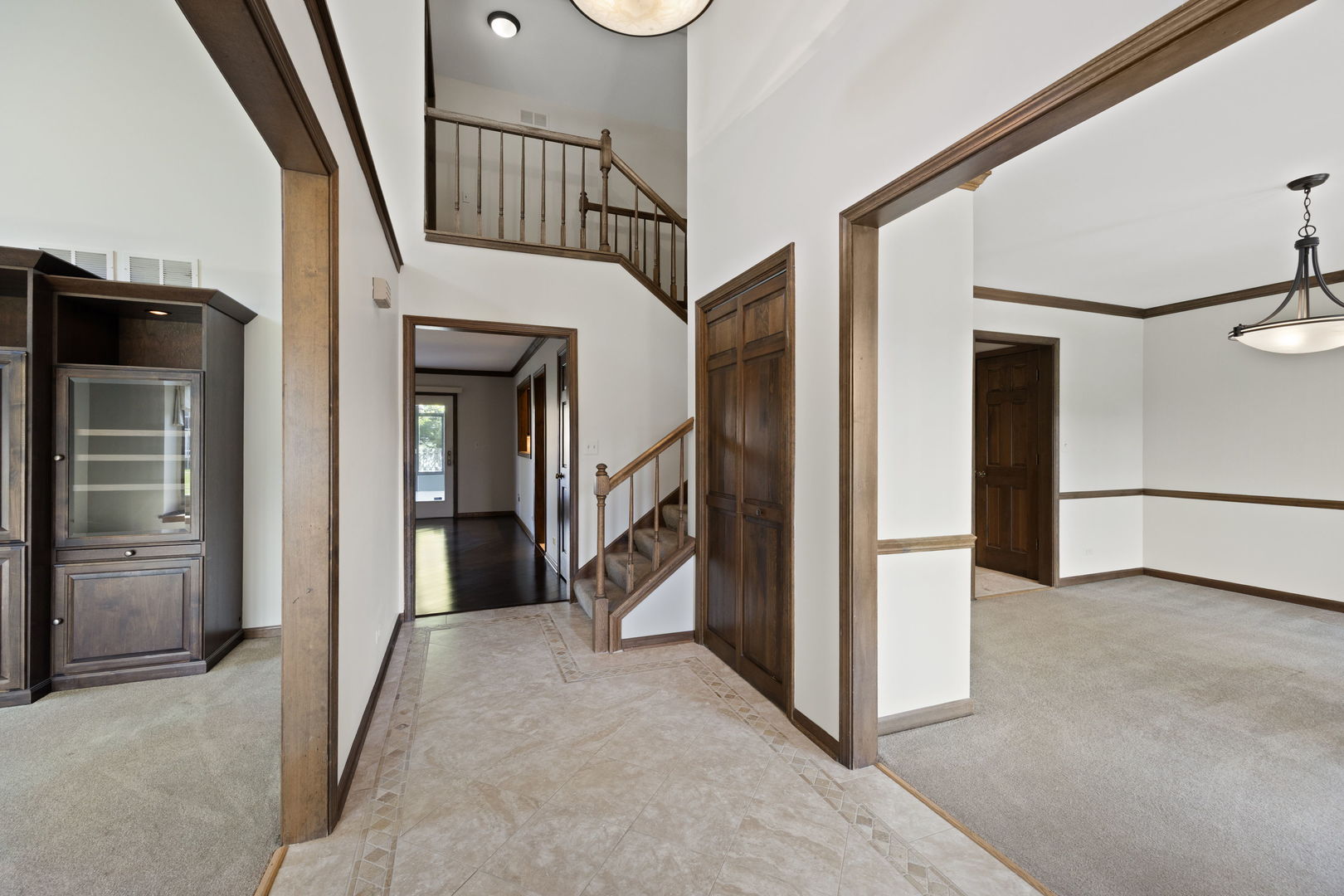2S534 Danbury Drive Glen Ellyn IL 60137