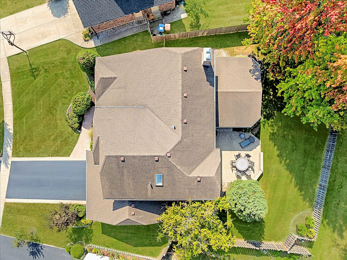 2S534 Danbury Drive Glen Ellyn IL 60137