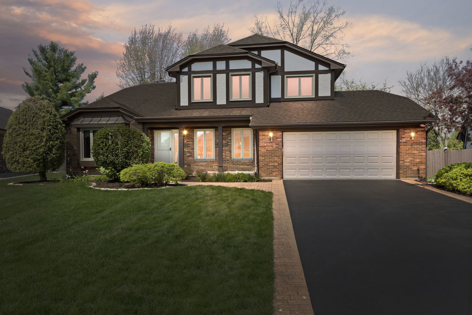 2S534 Danbury Drive Glen Ellyn IL 60137