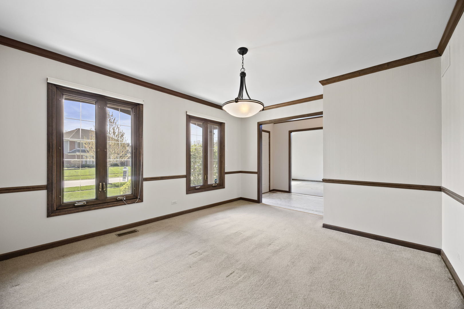 2S534 Danbury Drive Glen Ellyn IL 60137