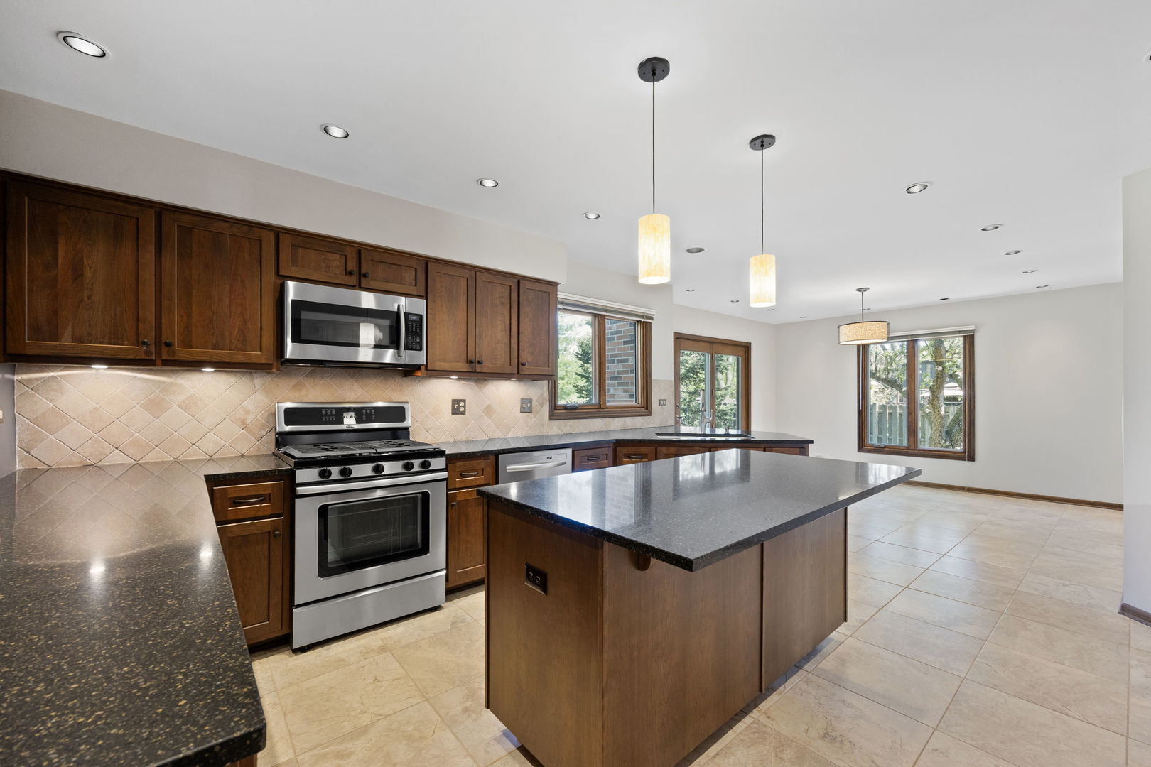 2S534 Danbury Drive Glen Ellyn IL 60137