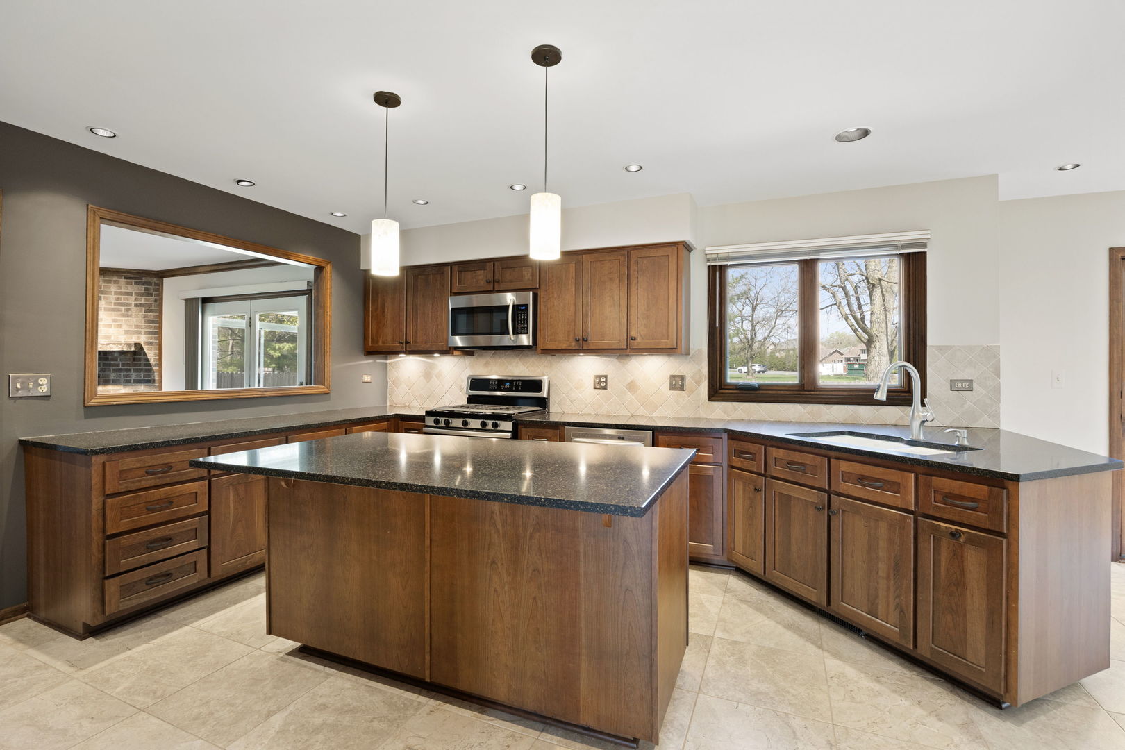 2S534 Danbury Drive Glen Ellyn IL 60137