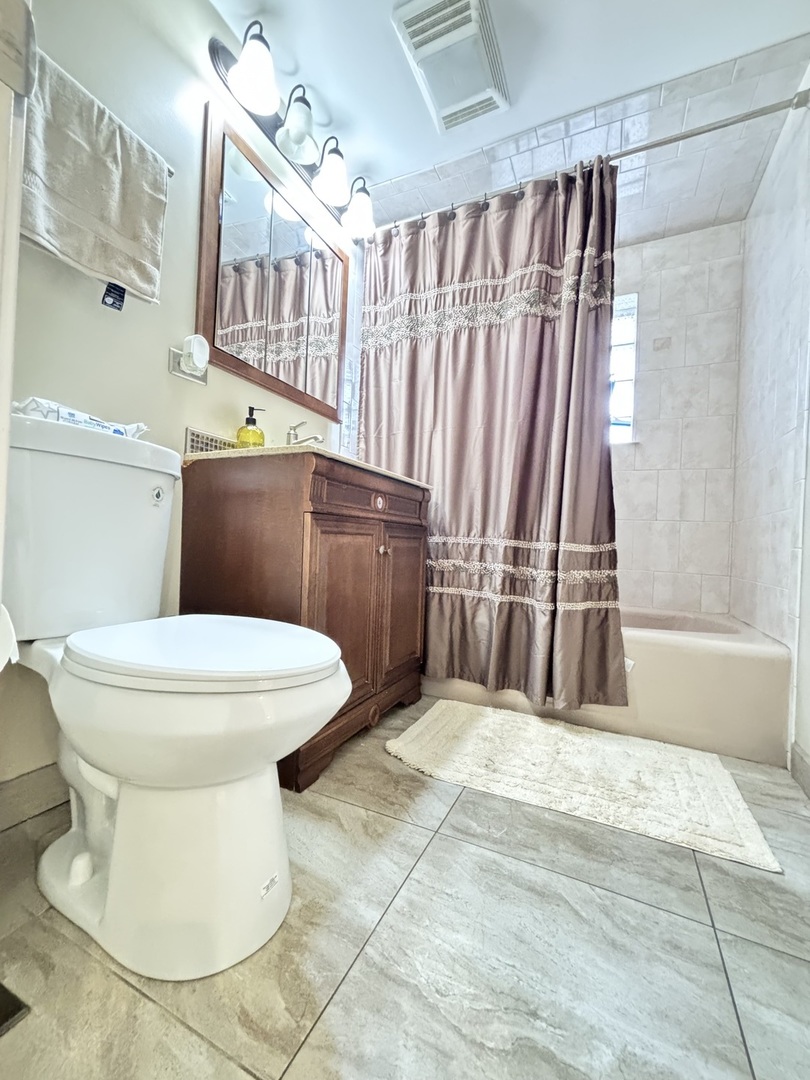 5247 South Neva Avenue Chicago IL 60638
