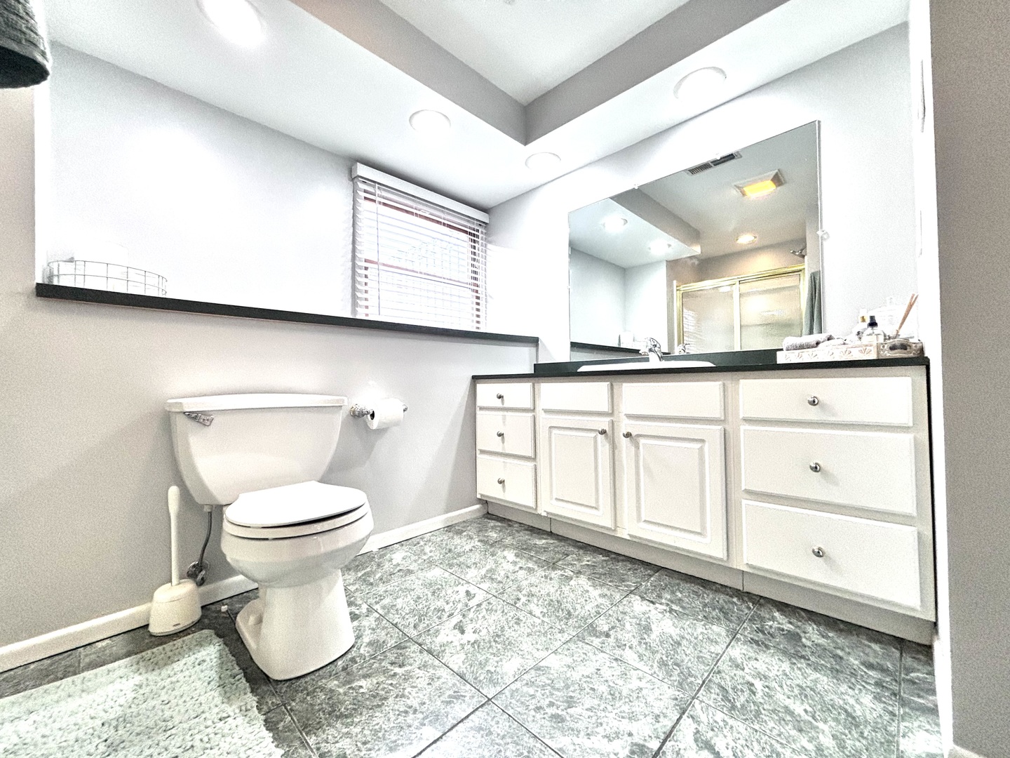 5247 South Neva Avenue Chicago IL 60638
