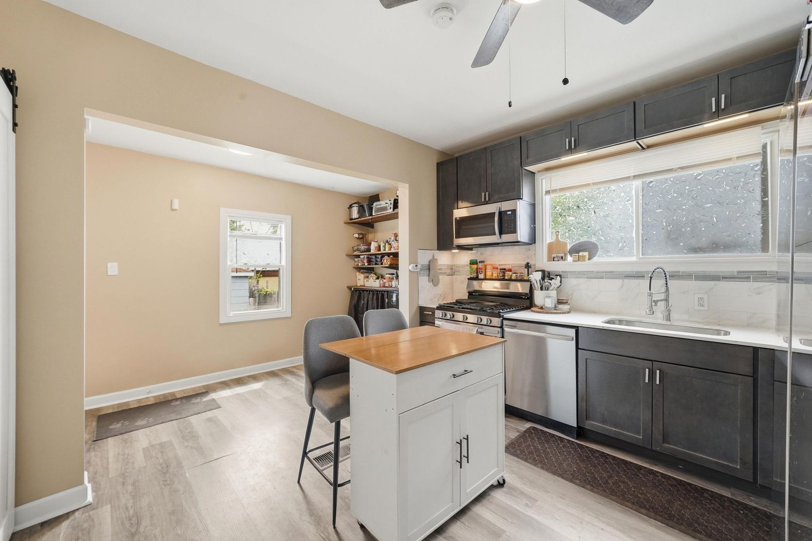 10747 South Forest Avenue Chicago IL 60628