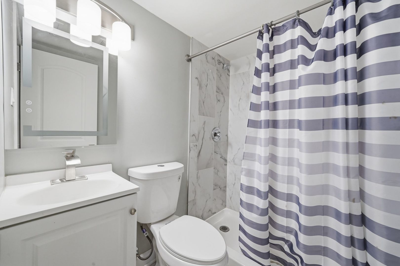 10747 South Forest Avenue Chicago IL 60628