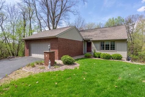 8 Briarwood Lane Rock Island IL 61201