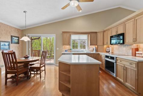 8 Briarwood Lane Rock Island IL 61201