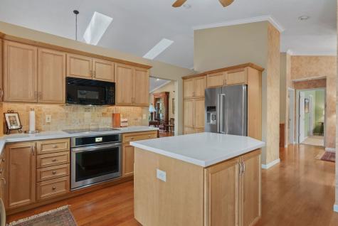8 Briarwood Lane Rock Island IL 61201