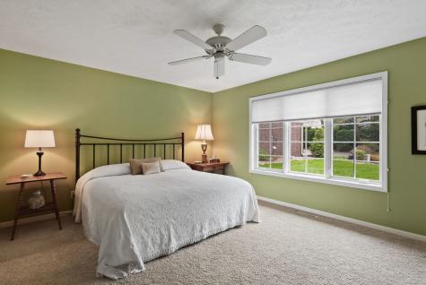 8 Briarwood Lane Rock Island IL 61201