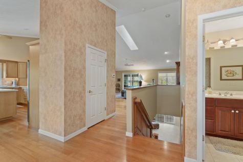8 Briarwood Lane Rock Island IL 61201