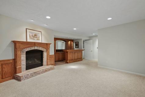 8 Briarwood Lane Rock Island IL 61201