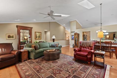 8 Briarwood Lane Rock Island IL 61201