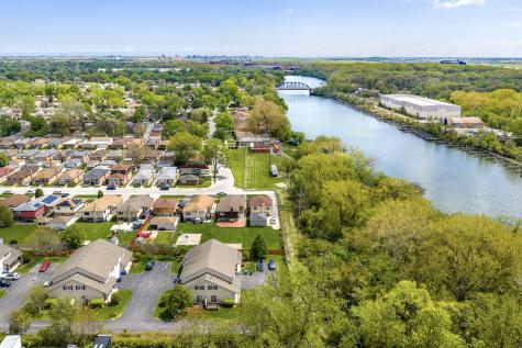 12962 South May Street Calumet Park IL 60827