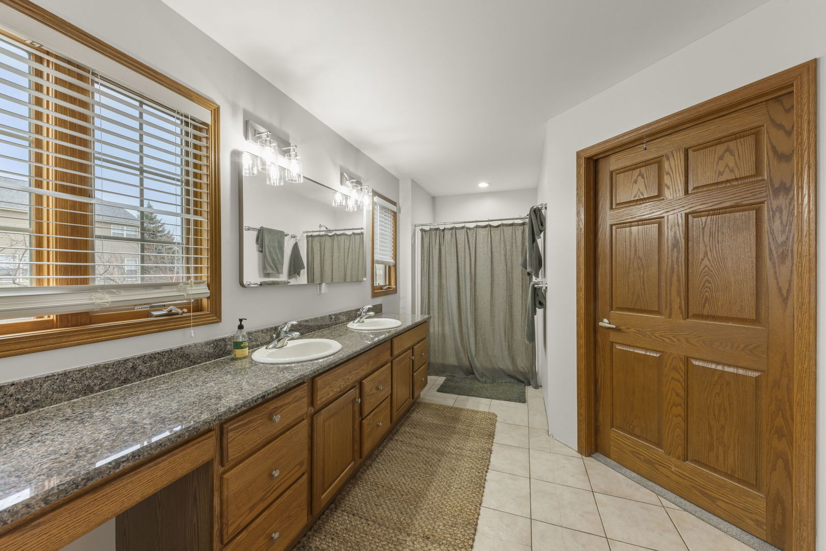 393 East 16th Place Lombard IL 60148