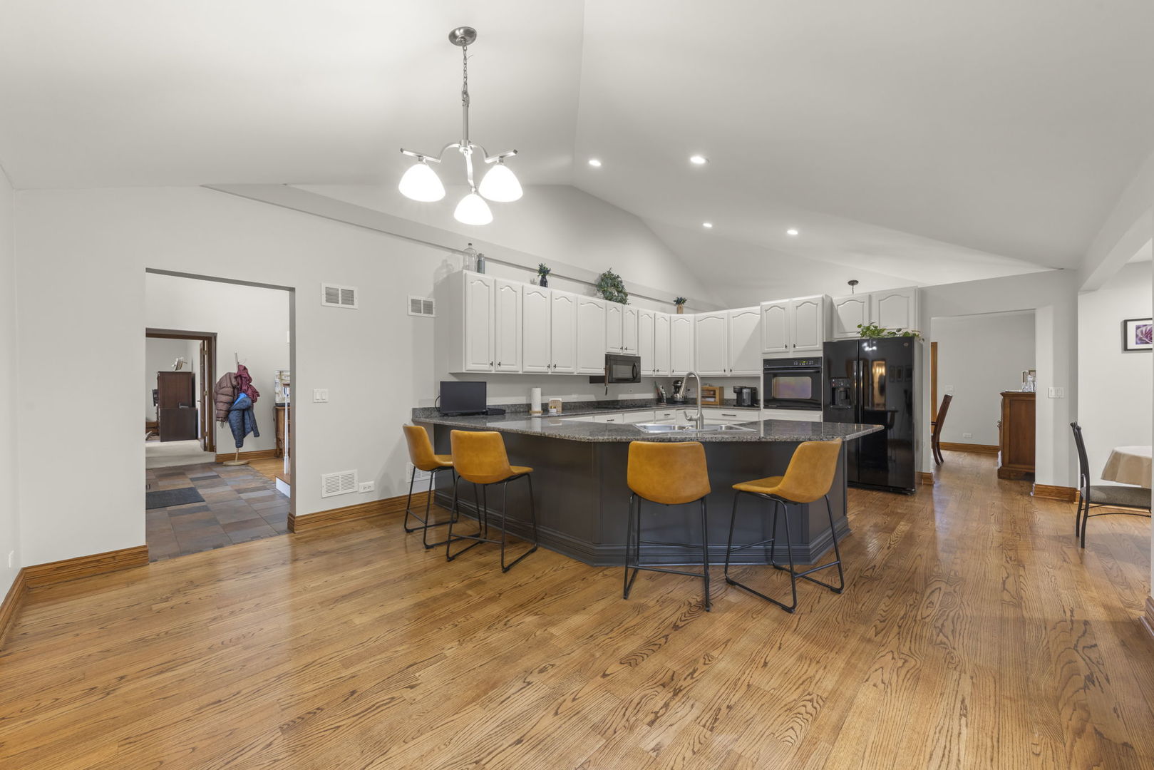 393 East 16th Place Lombard IL 60148