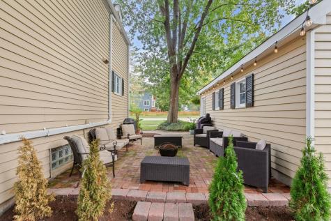 345 East Russell Street Barrington IL 60010