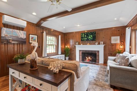 345 East Russell Street Barrington IL 60010