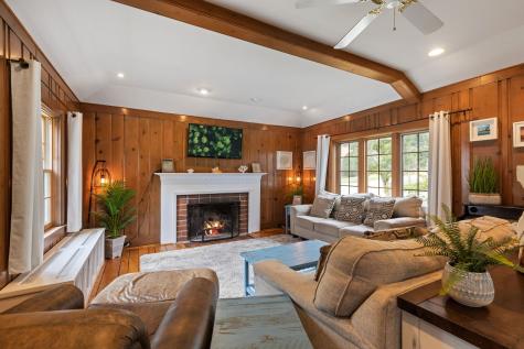 345 East Russell Street Barrington IL 60010