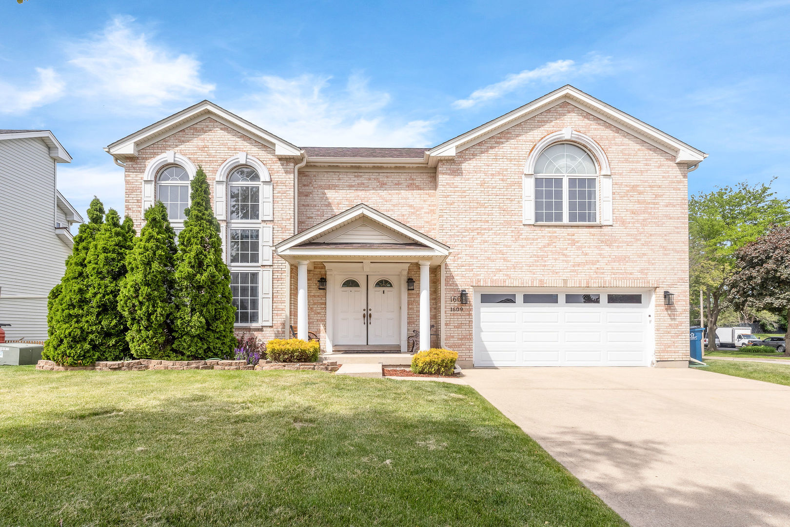 1609 Percy Lane Itasca IL 60143